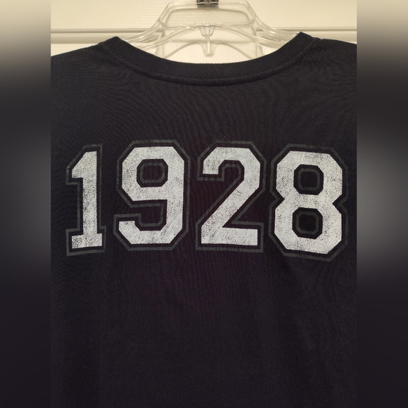 Black Mickey Mouse T-Shirt NWOT - Picture 4 of 9